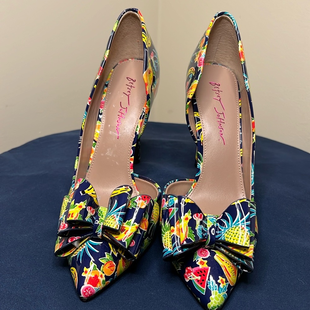 Betsy Heels